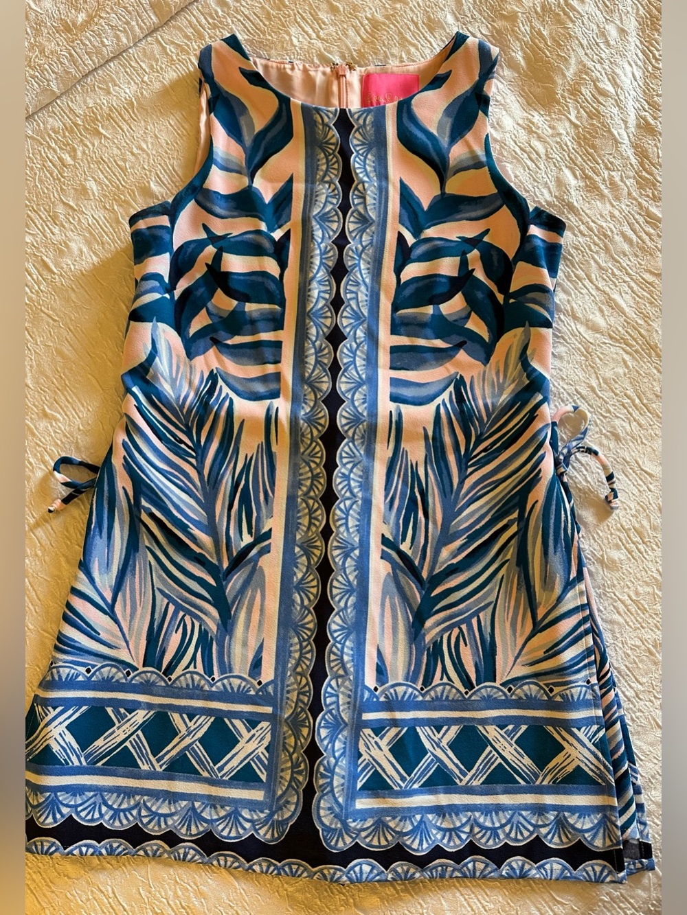 Lilly Pulitzer Donna Blue and Pink Tropical Print Sleeveless Romper